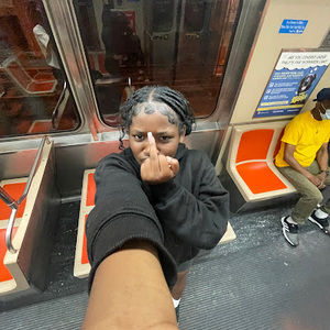 Meet your Posher, Miesha